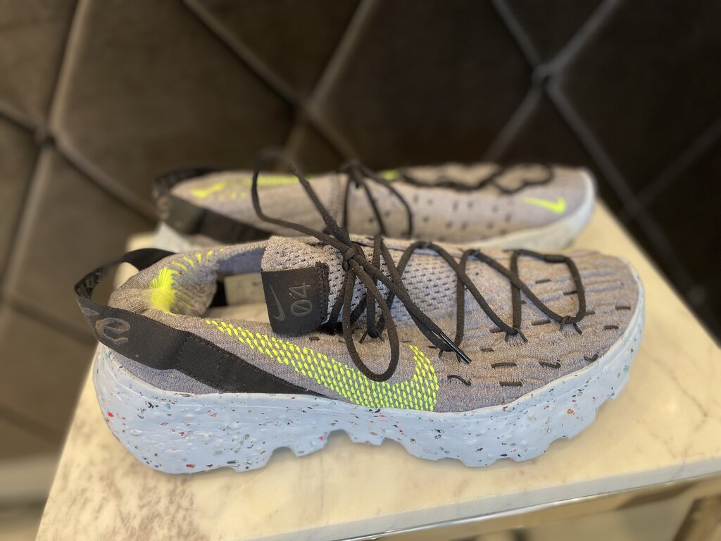 (10) Space Hippie 04