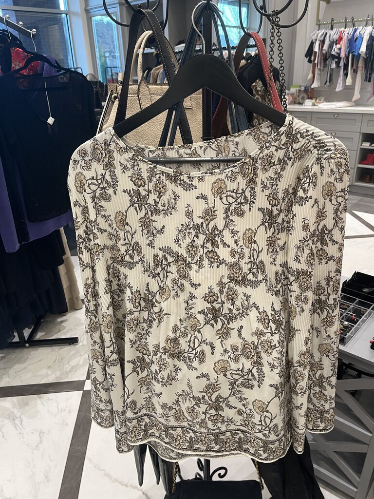 Floral Blouse w/Pleated Details