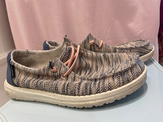 (7) "Wendy Sox" Casual Shoes