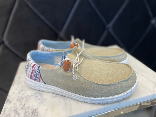 (9) NWT "Wendy Funk Baja" Shoes