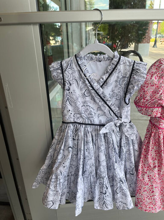 (4T) Handmade Wrap Dress w. Ruffles